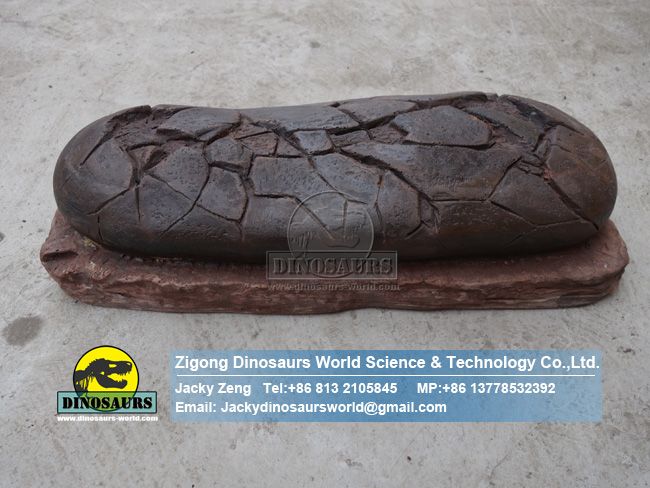 Simulation dinosaur fossil replica of the exhibition elongatoolithus egg ZD13