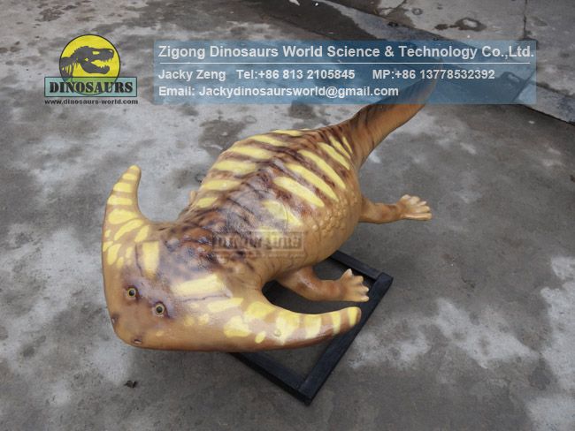 Prehistoric animal artificial fiberglass diplocaulus model DWD5216