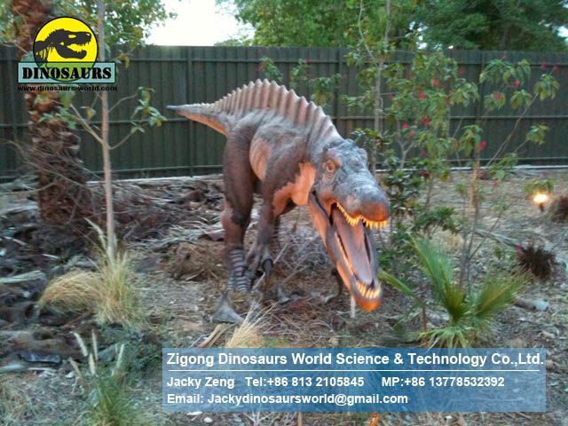 Dinosaur Replicas in Theme park Acrocanthosaurus DWD089