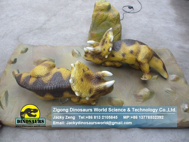 Realistic Life Size Dinosaur Model Artificial Triceratops Replica DWD209