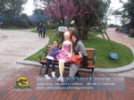 Cartoon girl in a park model and posed for pictures DWC049